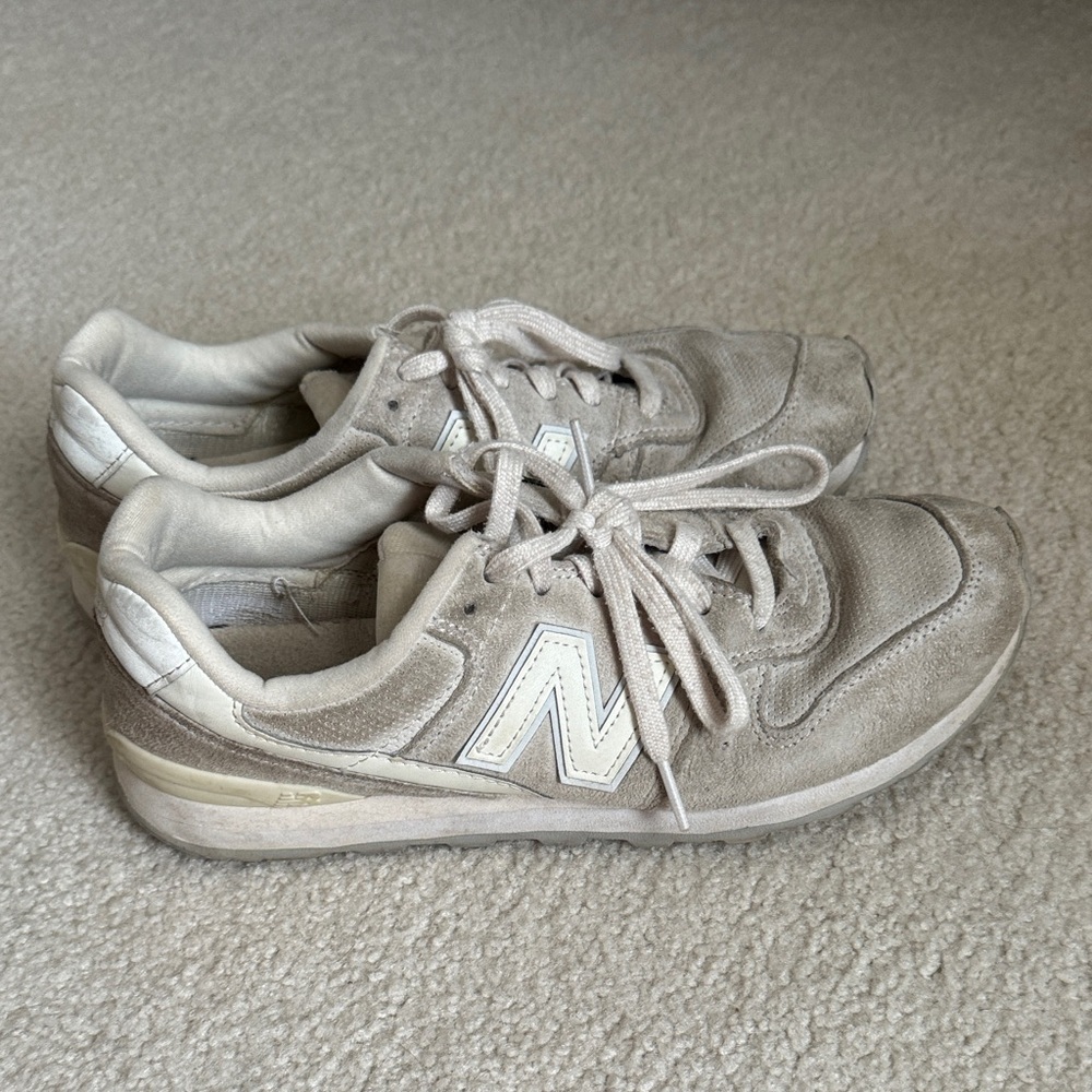New Balance Women's Cream Sneakers